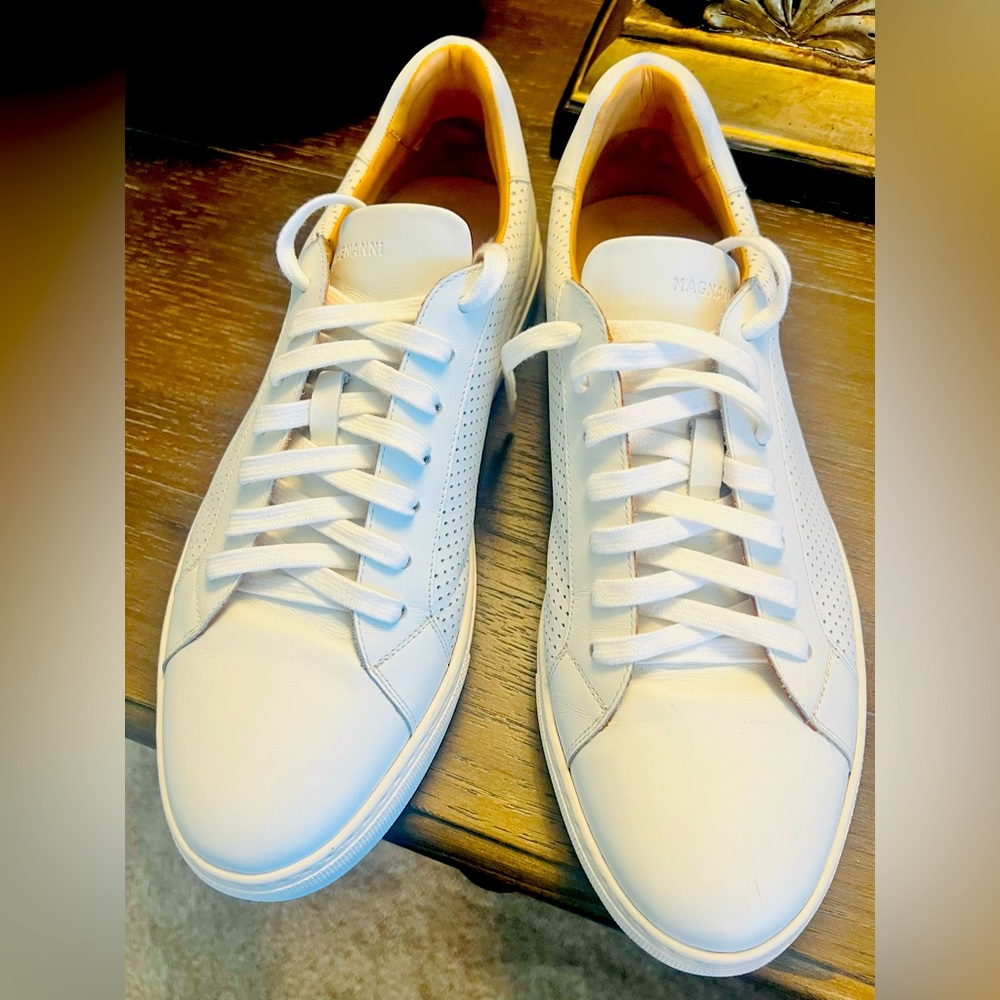 Magnanni Men’s White, Leather Low Top Casual Sneakers, Size 12